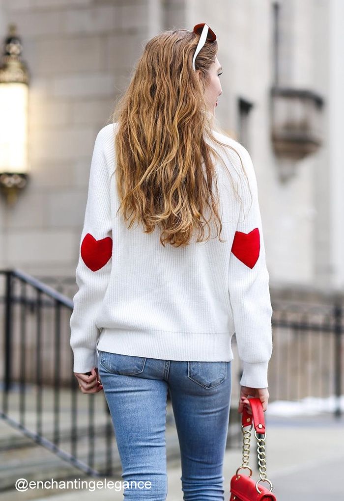 model wearing chicwish valentine's day sweater