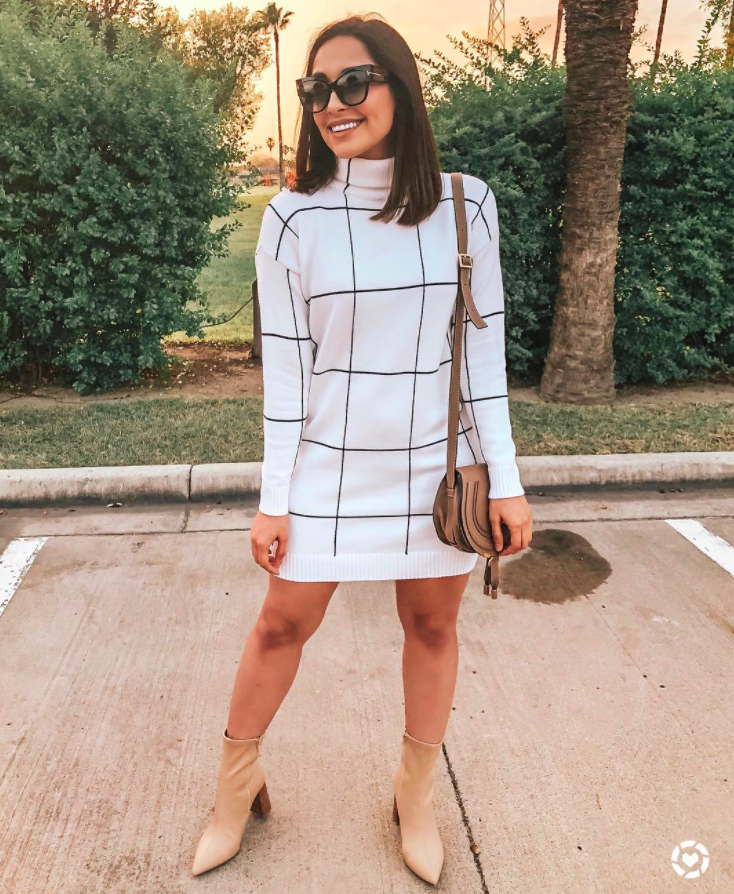 chicwish blogger wearing the grid print dress